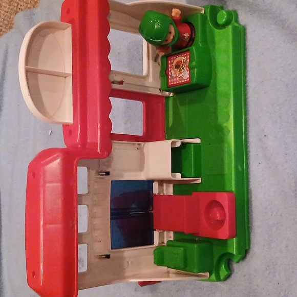 FISHER PRICE LITTLE PIZZA PLACE - Picture 3 of 5